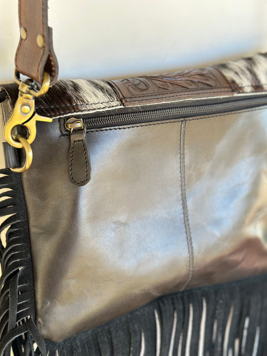 Giants Creek - Envelope Style Crossbody Handbag