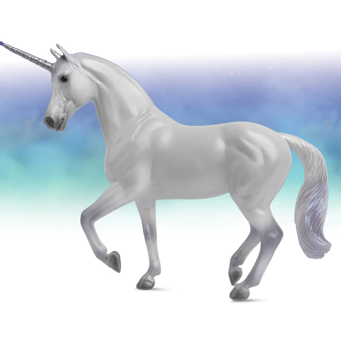 Breyer® Freedom Lysander - Unicorn