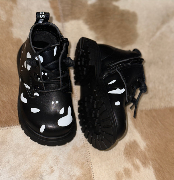 Chunky Moo Boots (Black)